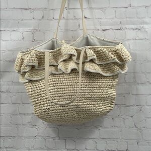 Elegant BTB Los Angeles Paper Ruffle Bag/ Purse Beach Travel